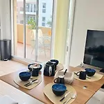Cosy Avec Terrasse, Proche Centre-ville Cavalaire-sur-Mer
