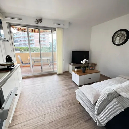 Lejlighed Cosy Avec Terrasse, Proche Centre-ville Cavalaire-sur-Mer